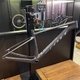 Quadro Scott Em Carbono Scale HMF HT Preto Carbono Aparente - 1