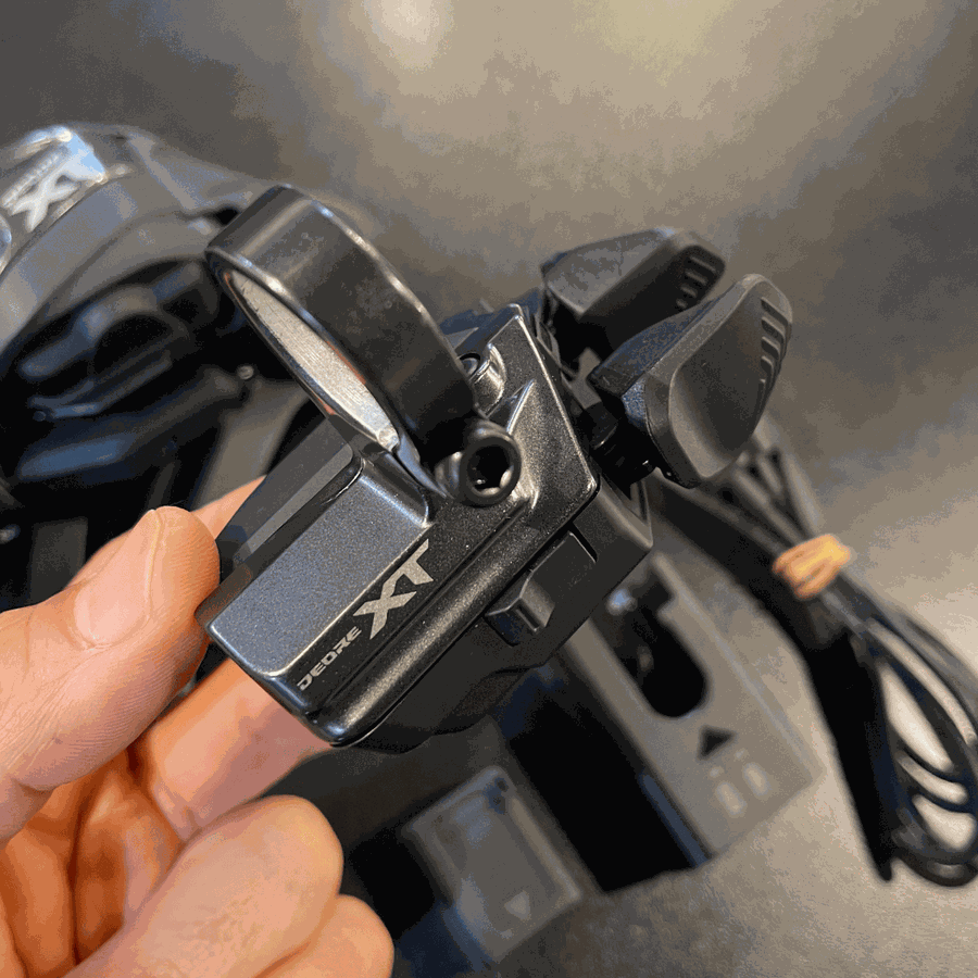 KIT de Upgrade Shimano Original Deore XT M8250 Di2 Eletrônico de 12 Velocidades