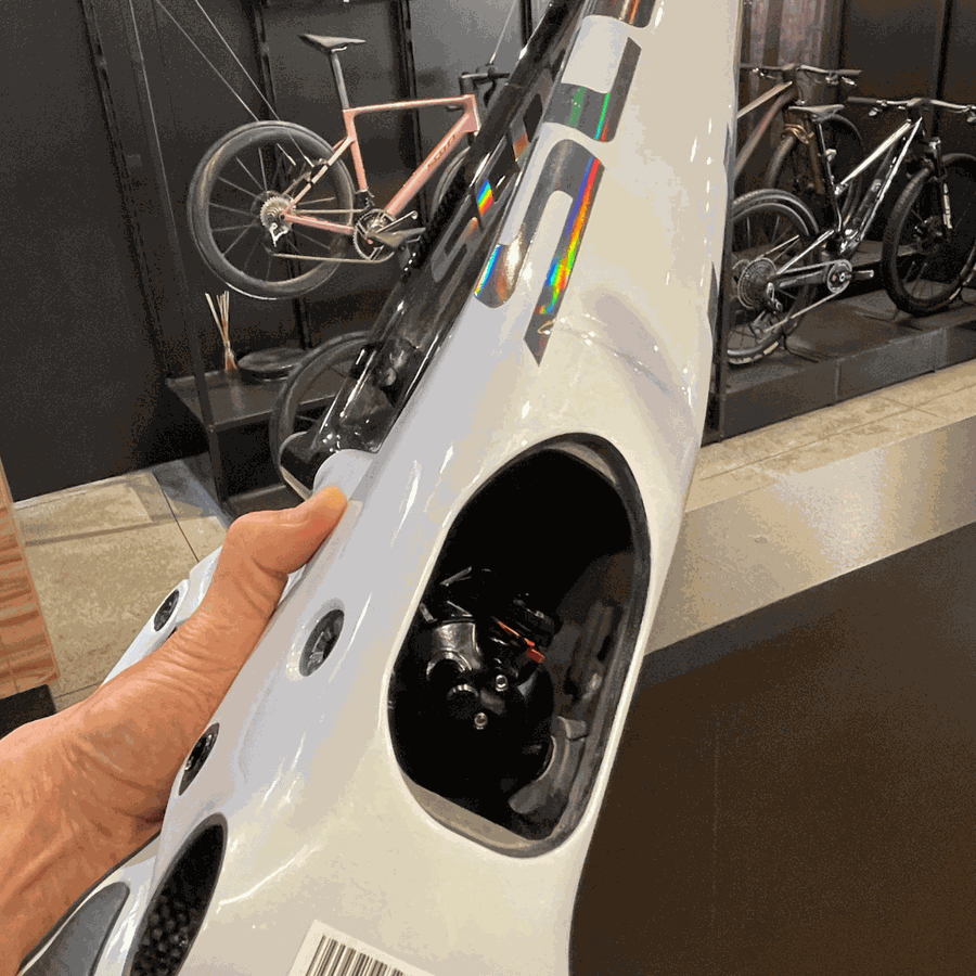 Quadro SCOTT Spark RC team em Carbono branco e preto