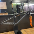 Quadro Specialized Epic Evo com Kashima Carbono