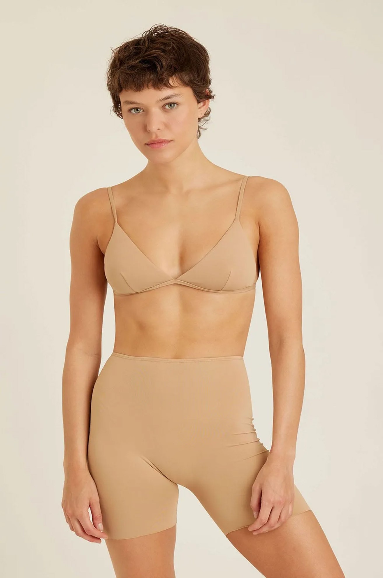 Short under bio nude