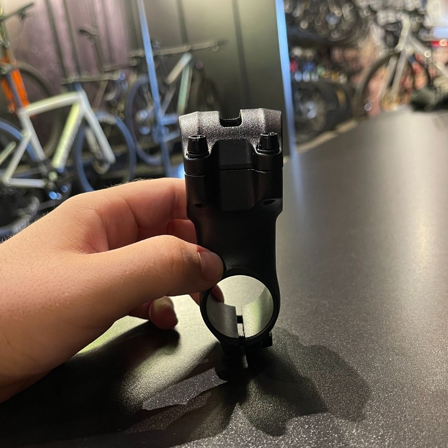 Mesa Avanço Specialized 7 Graus Trail Light