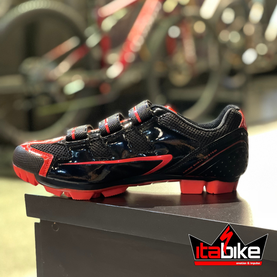 Sapatilha Absolute MTB Preta e Vermelha