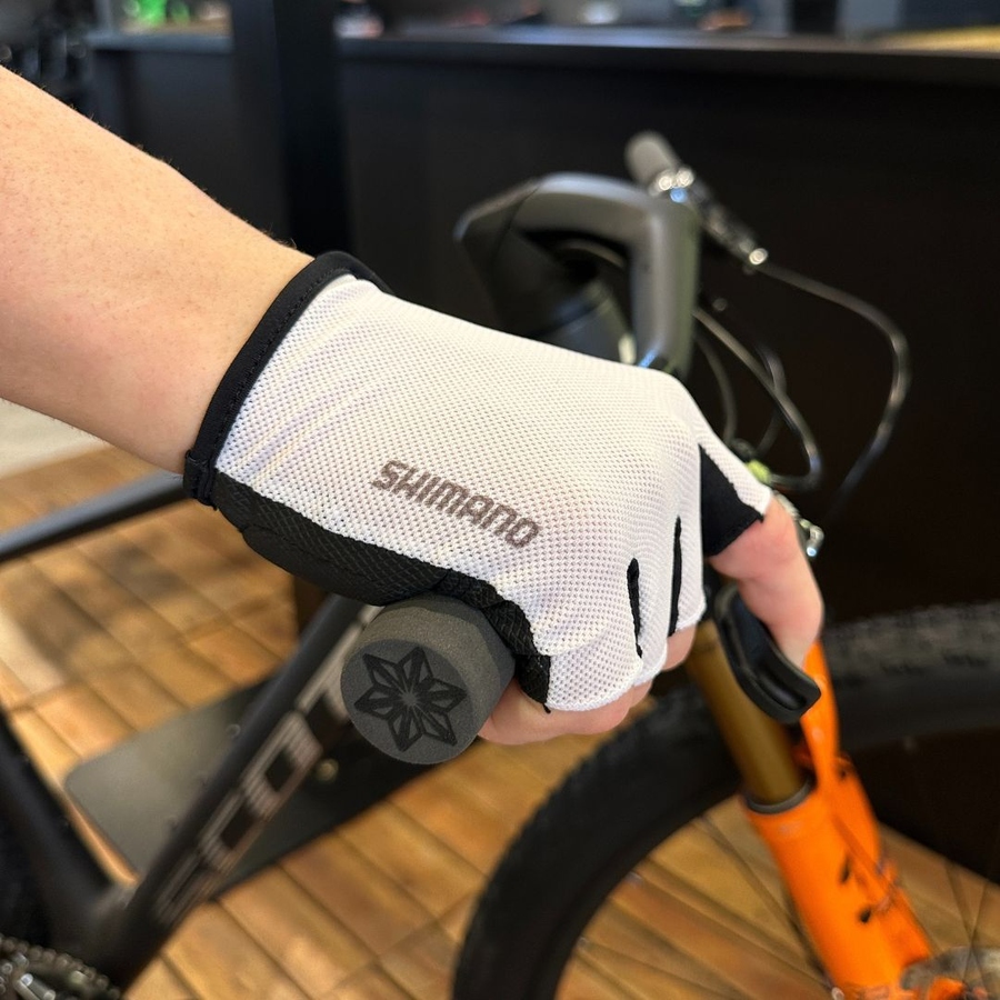 Luva Shimano Dedo Curto Airway Masculina Branca e Preta