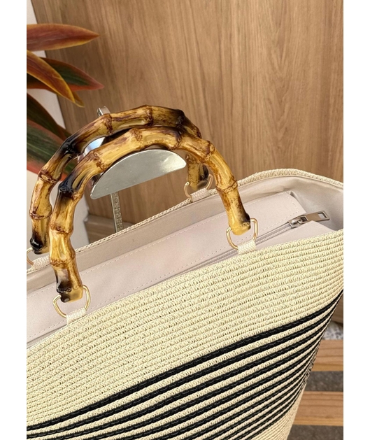BOLSA DE PALHA COM ALÇA DE BAMBU NATURAL E LISTRAS PRETA