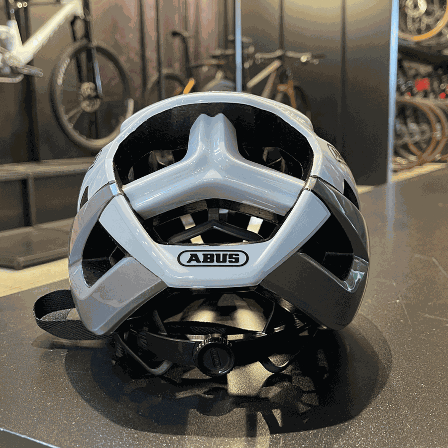 Capacete Abus Stormchaser Branco E Prata