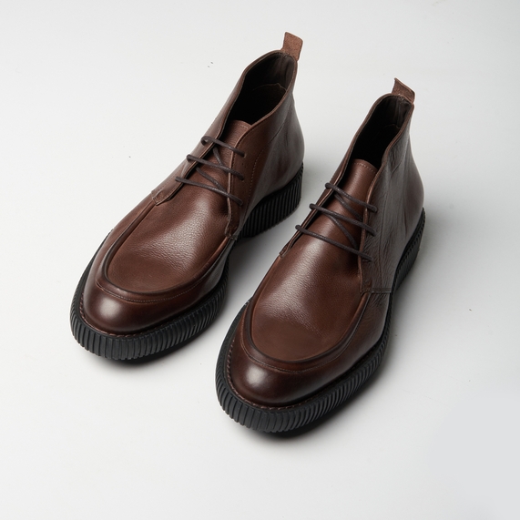BOTA MASCULINA CHUKKA COURO CAFÉ PADRÃO