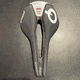 Selim Prologo Nago R4 Pas Nack em Carbono UAE Team - 3