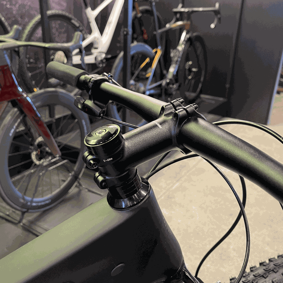 Mesa Avanço Cannondale Three