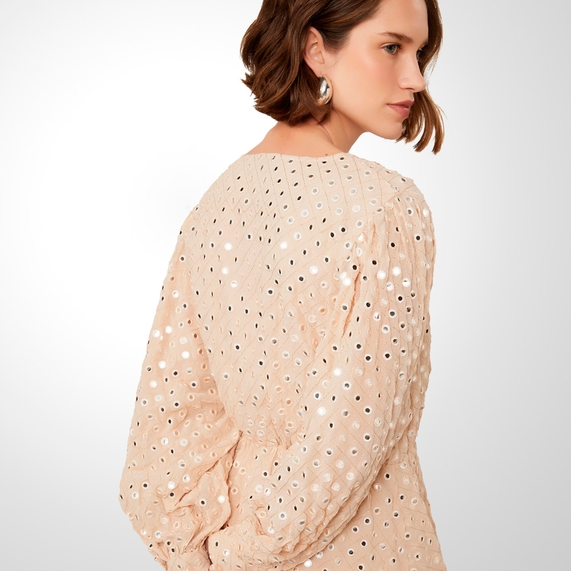 VESTIDO ANIMALE CURTO DE GEORGETE BORDADO BARRA A FIO ROSA