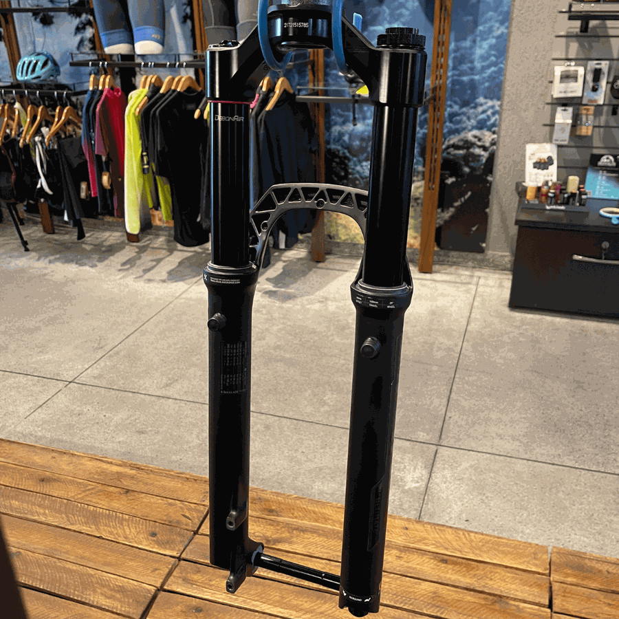 Garfo de Suspensão RockShox Pike Ultimate Preta