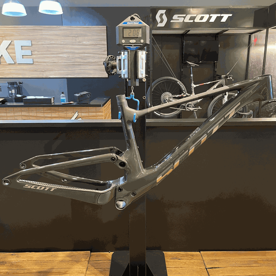 Quadro SCOTT Spark RC team issue em Carbono