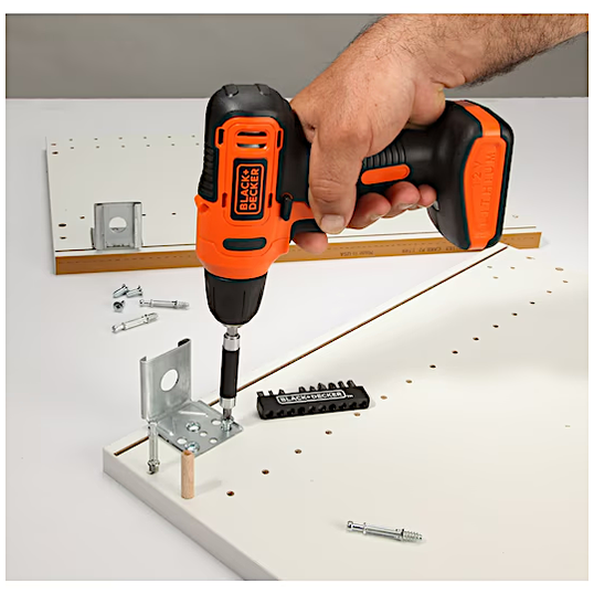 FURADEIRA E PARAFUSADEIRA BLACK+DECKER 12V 3/8''