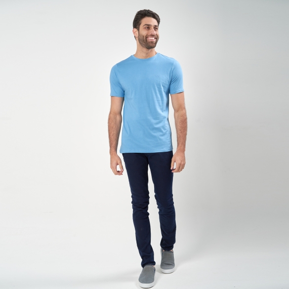CAMISETA BÁSICA AZUL PADRÃO