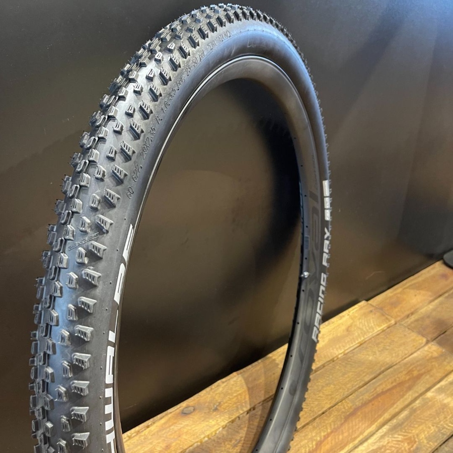 Pneu Schwalbe Tubeless Racing Ray Preto