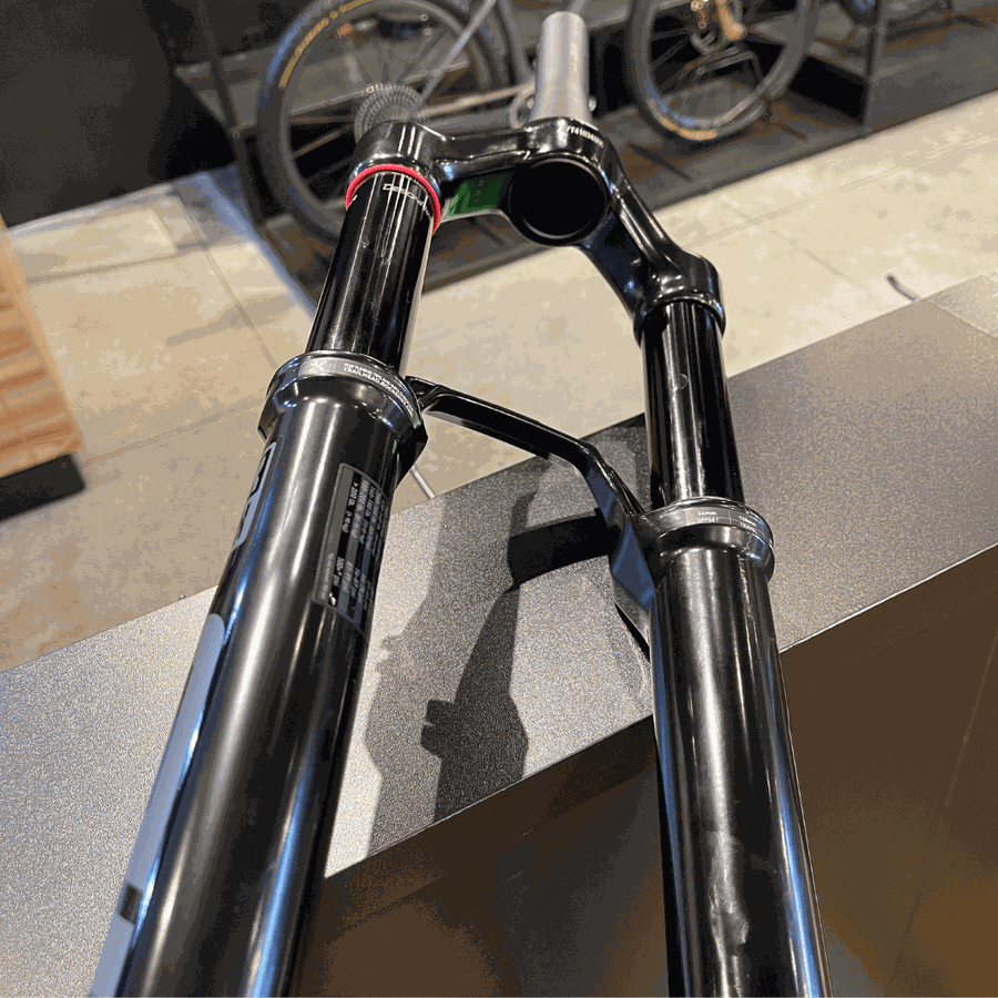 Garfo de Suspensão RockShox Sid Select 120mm Preta com Trava no Guidão