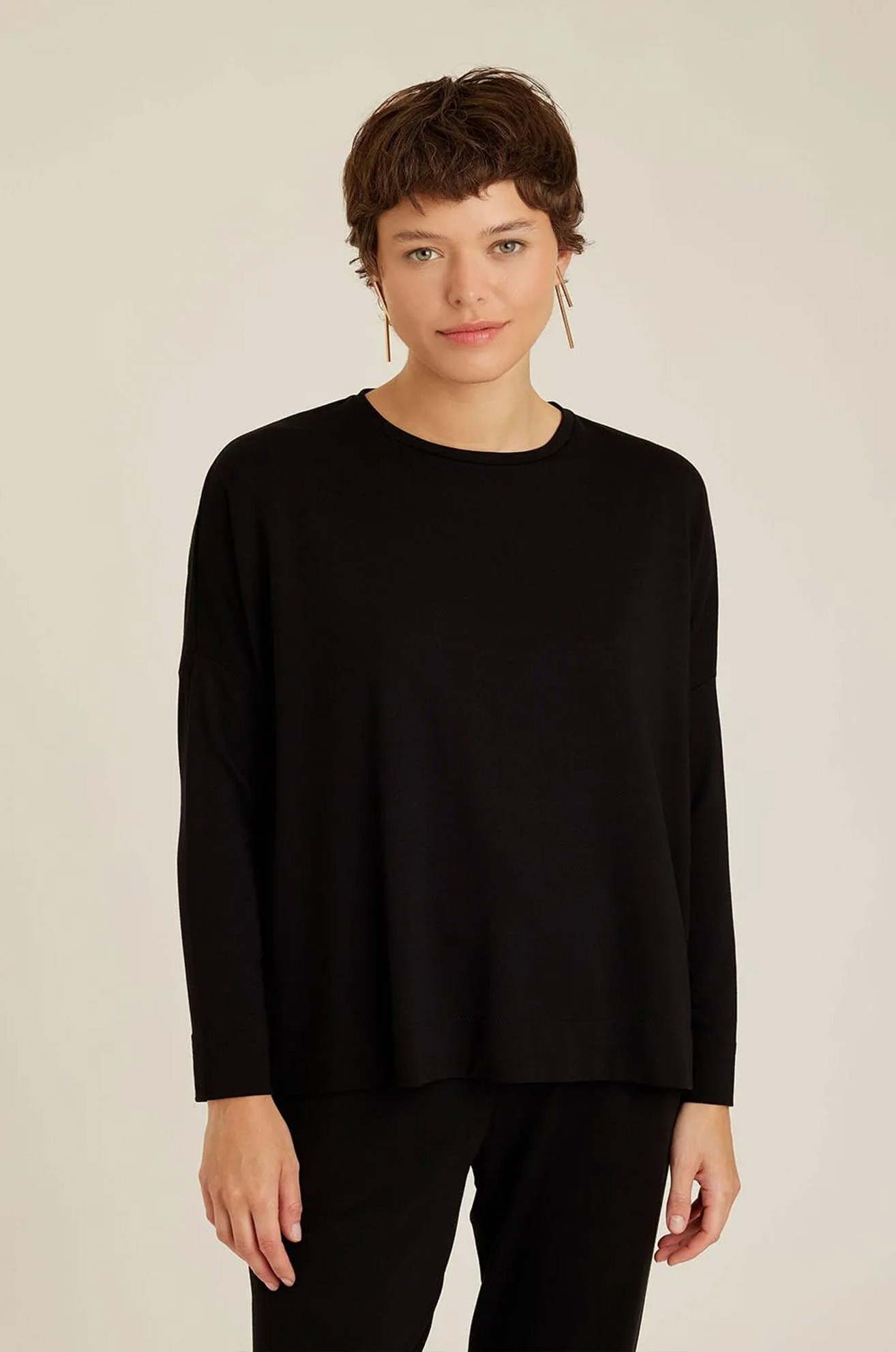 Blusa moletinho manga longa preto