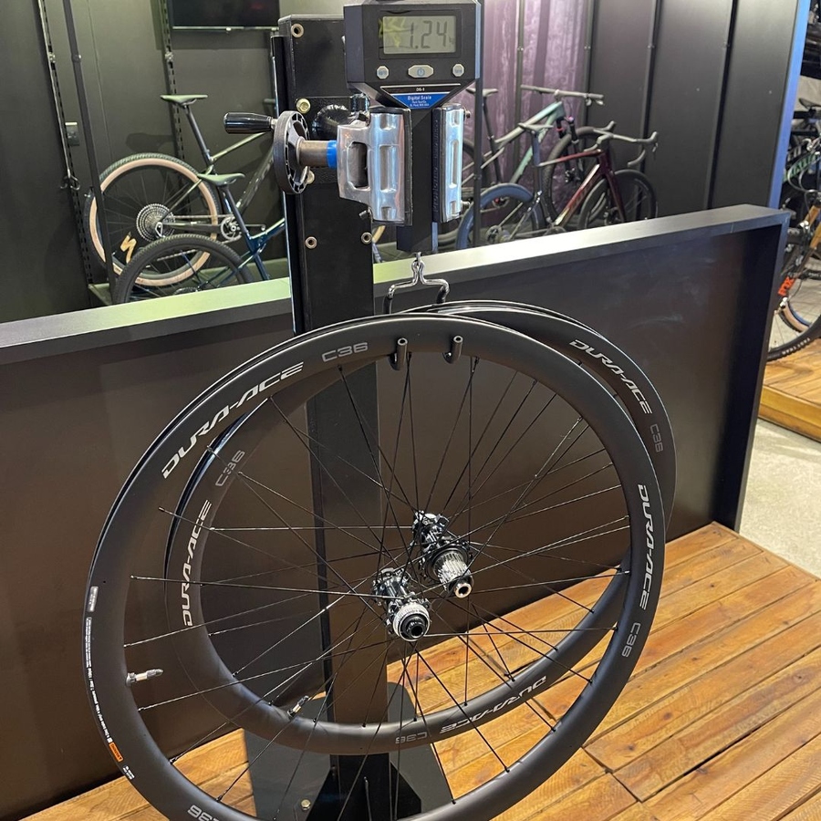 Rodas Shimano Dura Ace WH-R9270 Carbon