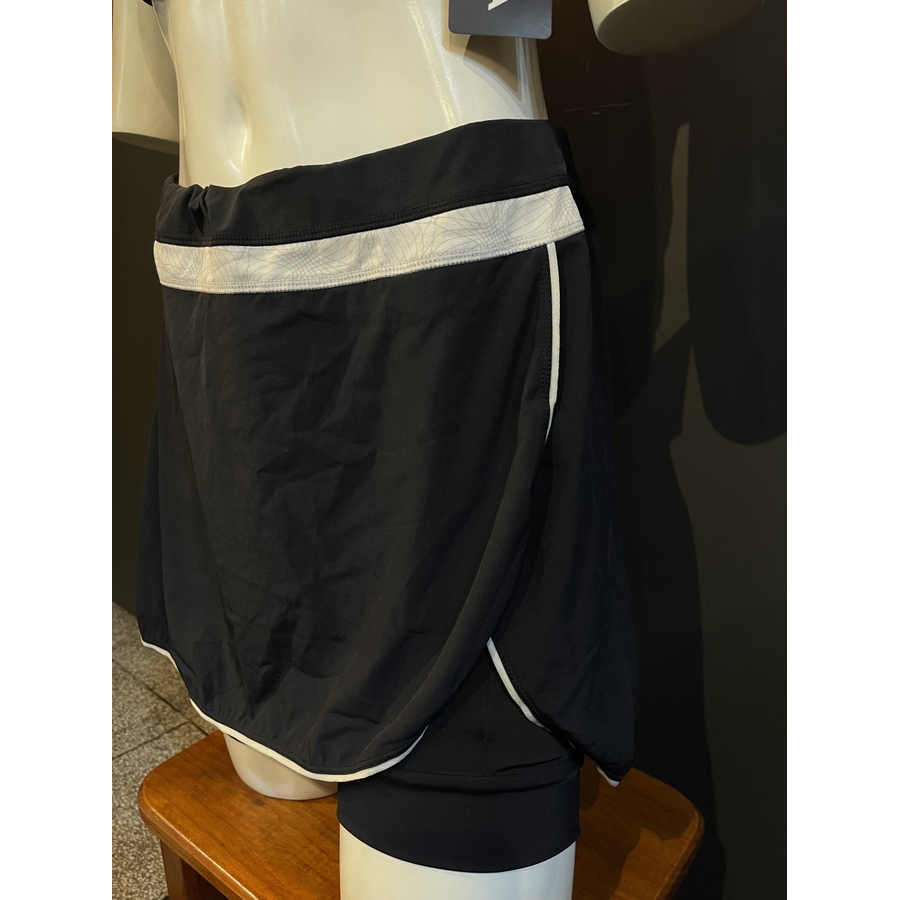 Saia Shorts Original Specialized Shasta Sport Skort Feminina Preto e Branco