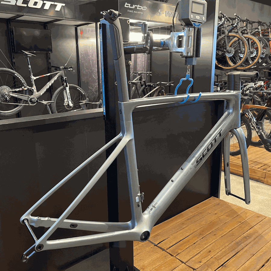 Quadro SCOTT em Carbono ADDICT RC HMX cinza