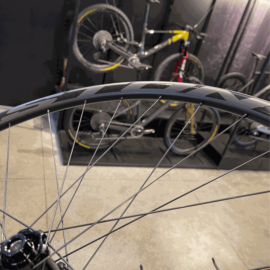 Rodas Easton EC70 AX em Carbono