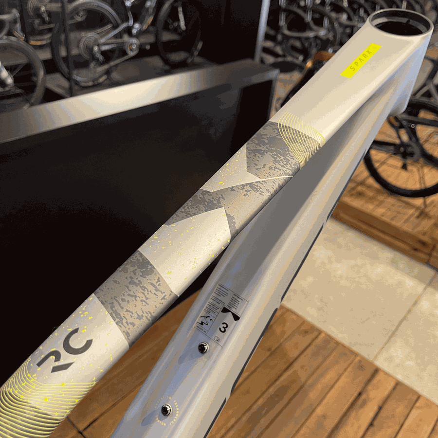 Quadro SCOTT Spark RC comp em Carbono cinza camuflado