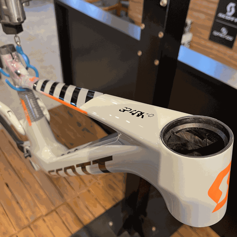Quadro SCOTT Spark RC team issue em Carbono branco gelo