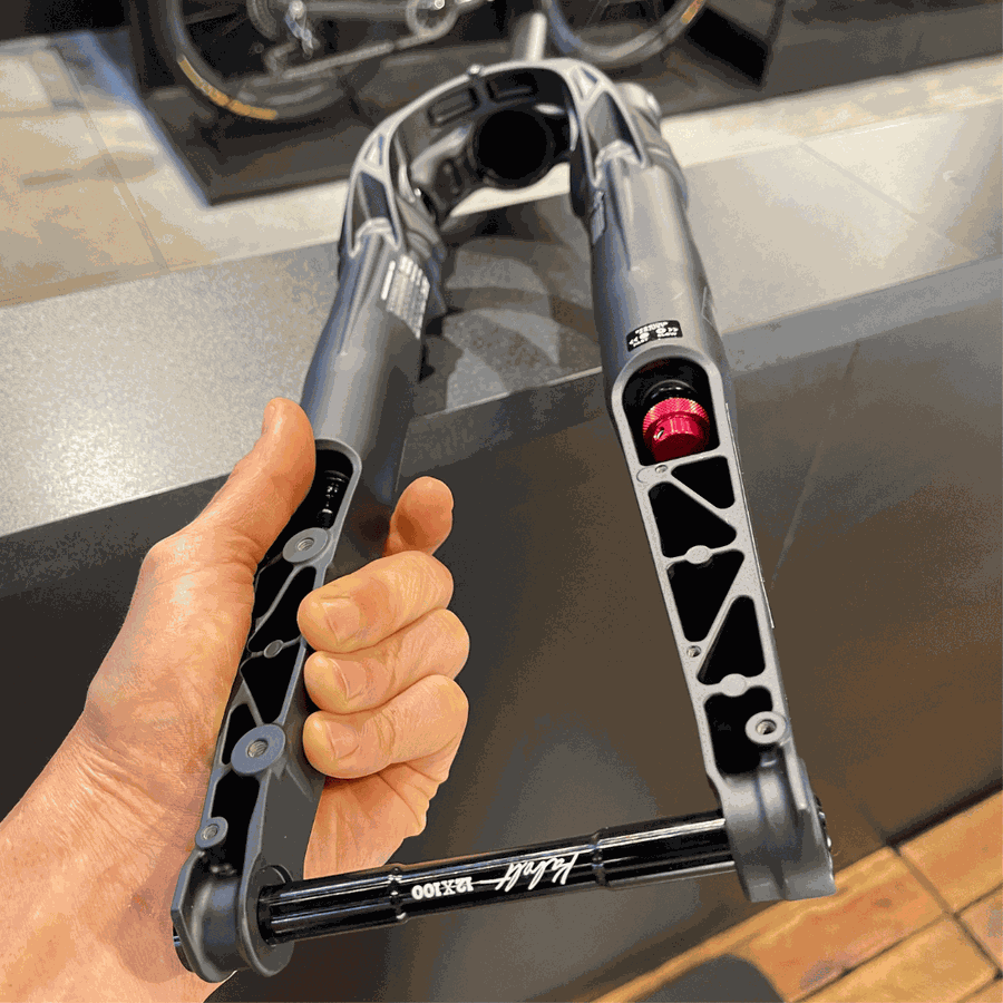 Garfo de Suspensão Fox Performance Original 32 Para Gravel Preta fosca 40mm