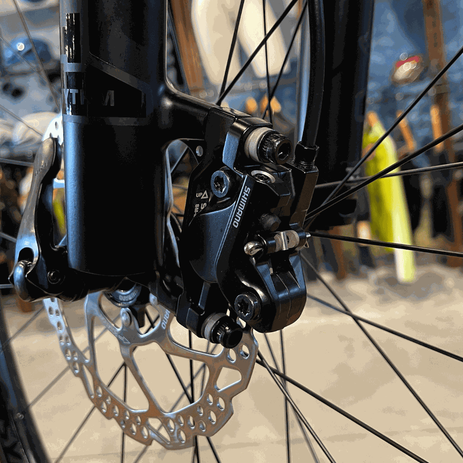 Par de Freio a Disco Shimano Original Hidráulico BL-MT501