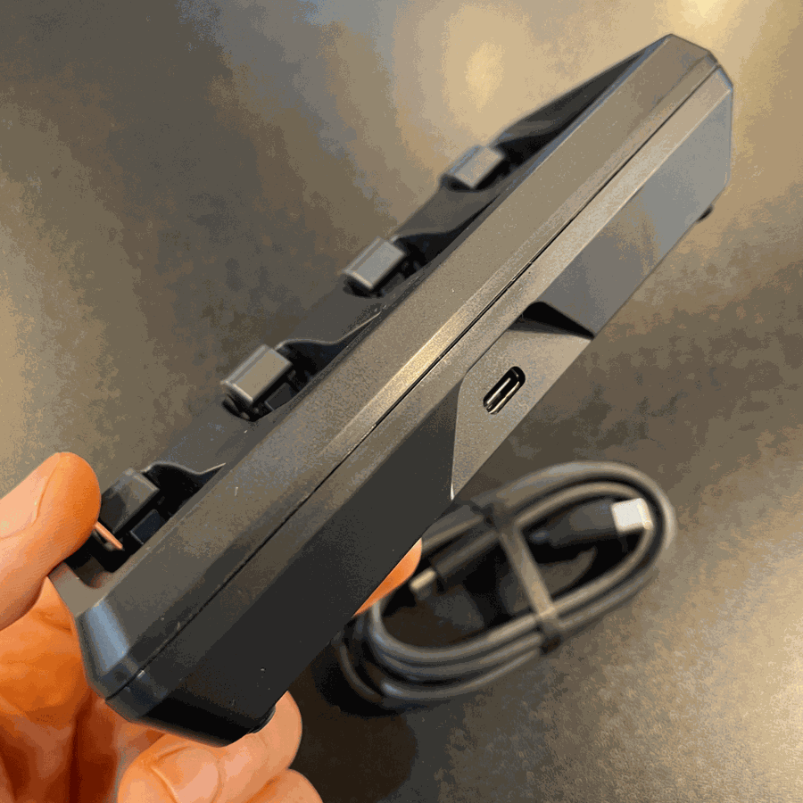 Carregador de Bateria Sram eTap AXS Base para 4 Baterias 