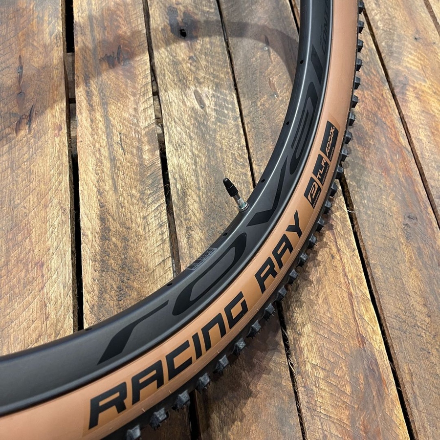 Pneu Schwalbe Tubeless Racing Ray Bege