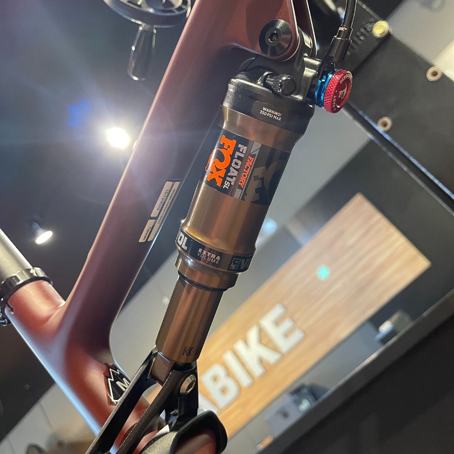 Quadro Specialized Epic Evo com Kashima Vermelho Queimado