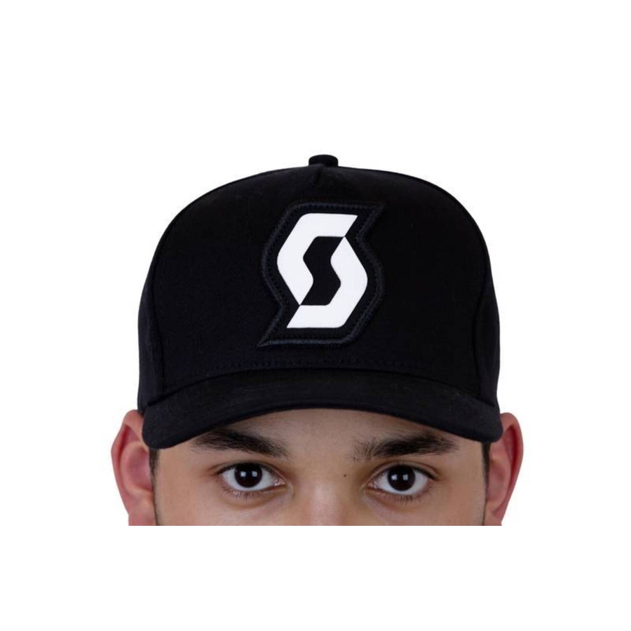 Boné Scott Preto e Branco