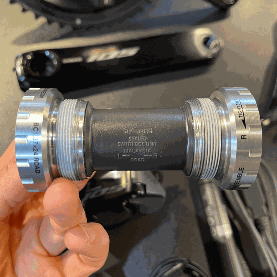 Grupo de Peças Shimano Original 105 Di2 Eletrônico de 12 velocidades