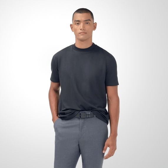CAMISETA OFICINA RESERVA MASCULINA GOLA MÉDIA FIO PIMA PRETA
