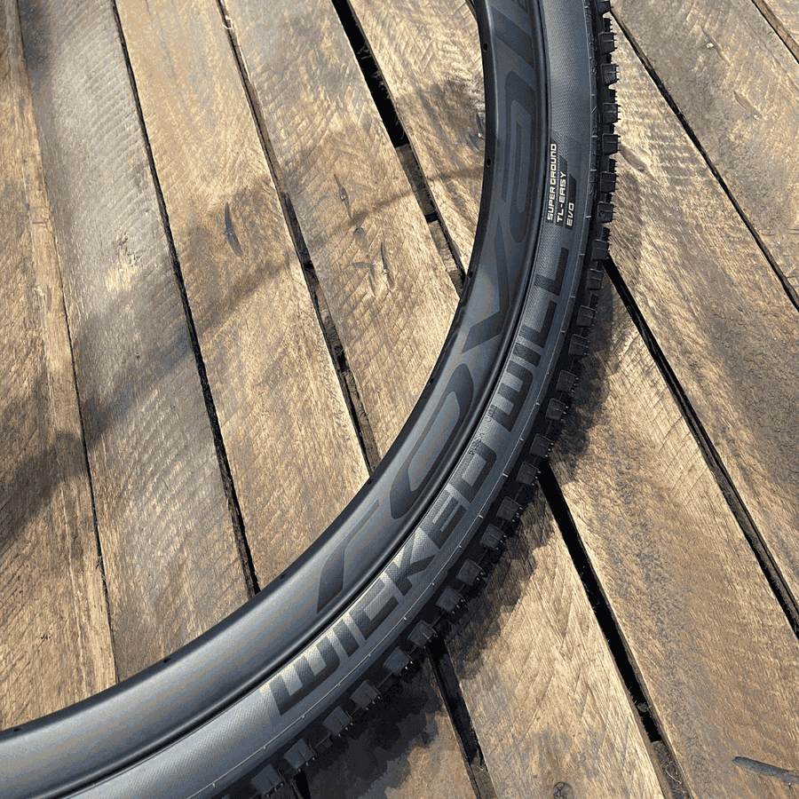 Pneu Schwalbe Tubeless Wicked Will Super Ground Cinza