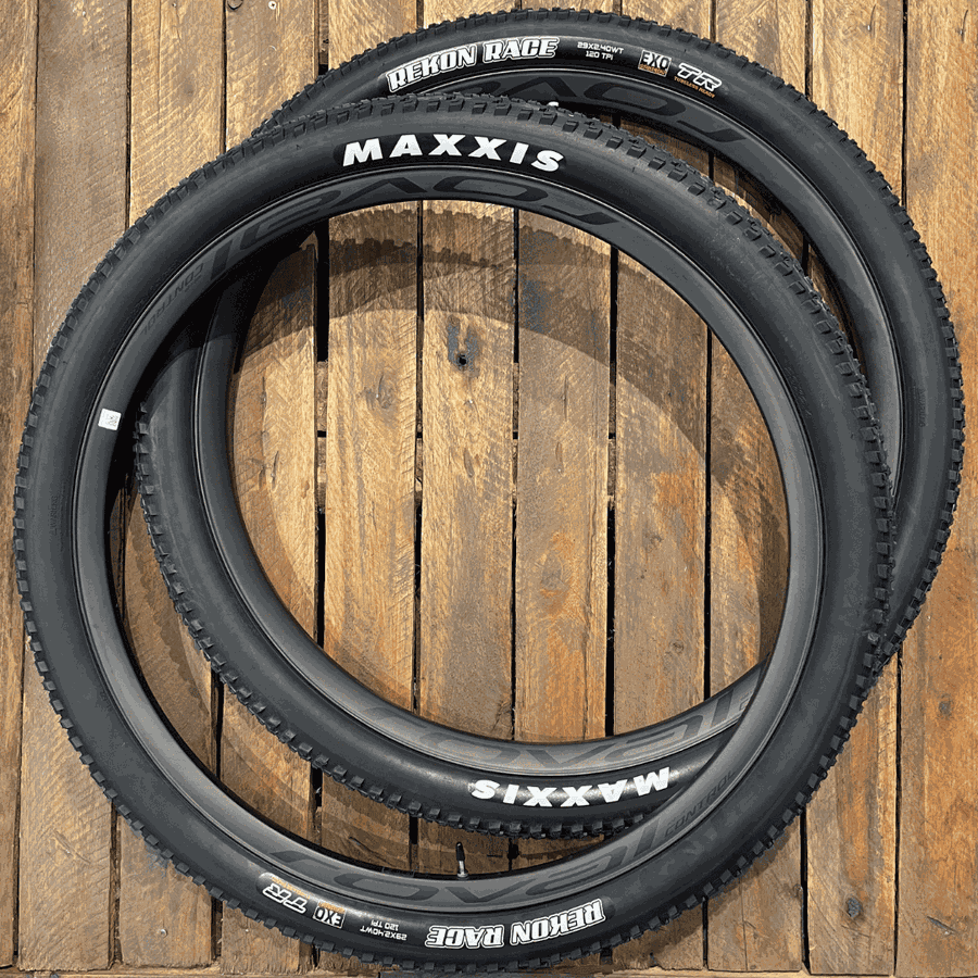 Par de Pneus MTB MAXXIS REKON RACE 2.4 Tubeless