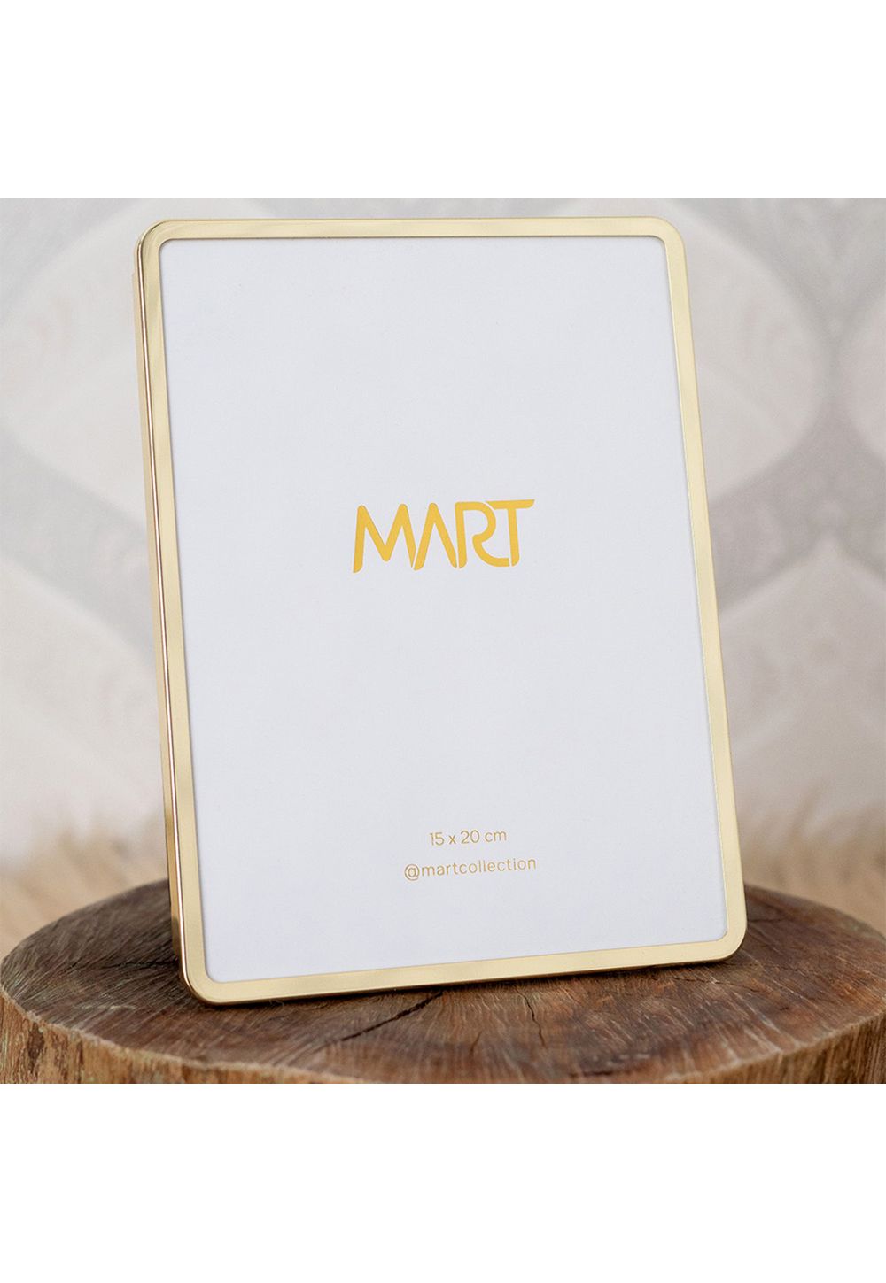 Porta-Retrato Tablet Dourado 15×21 – Sofisticação e Estilo Contemporâneo