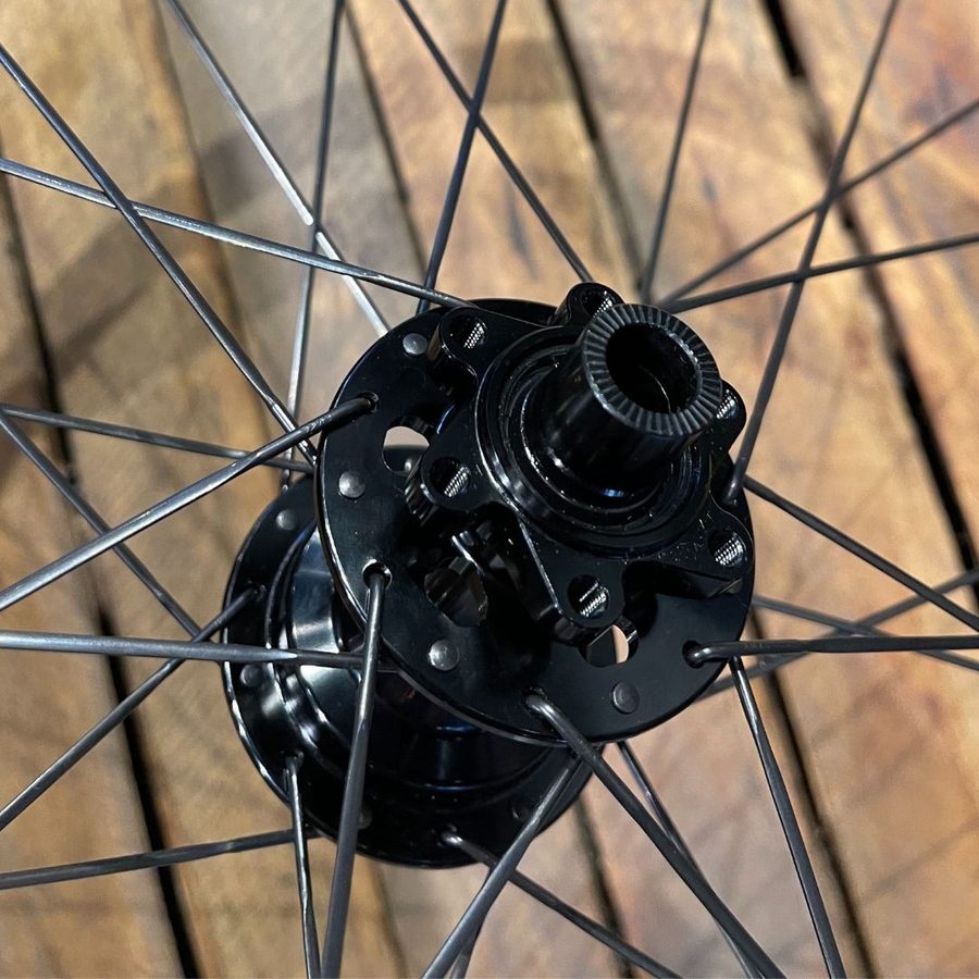 Rodas MTB Session C30 em Carbono Left