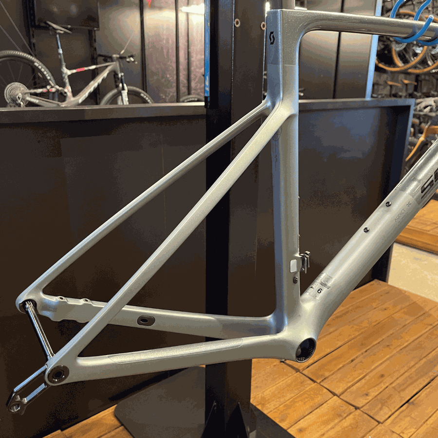 Quadro SCOTT em Carbono ADDICT RC HMX cinza