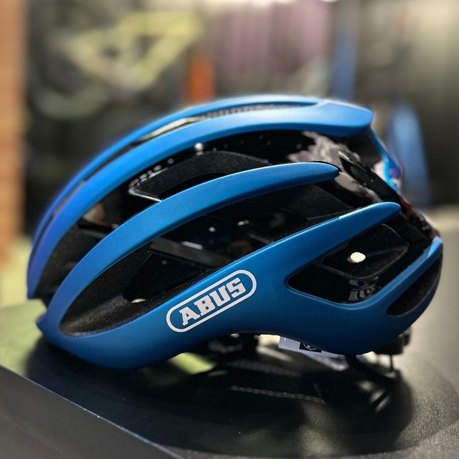 Capacete Abus Airbreaker Azul Fosco