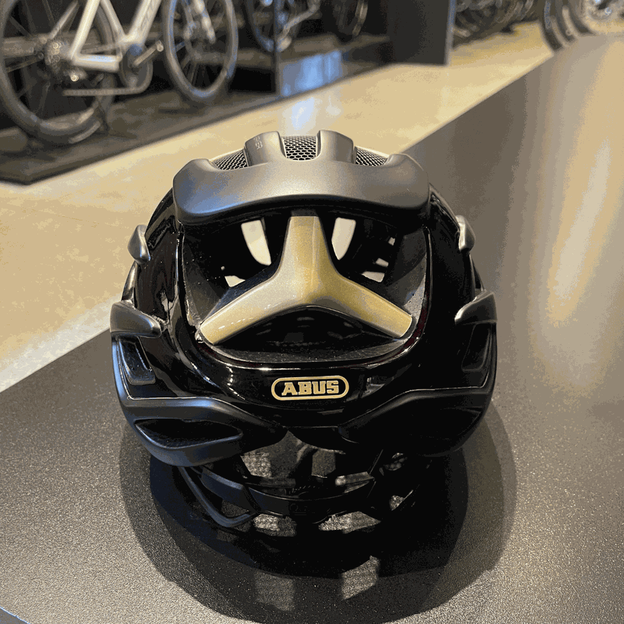 Capacete Abus Airbreaker Preto e Dourado