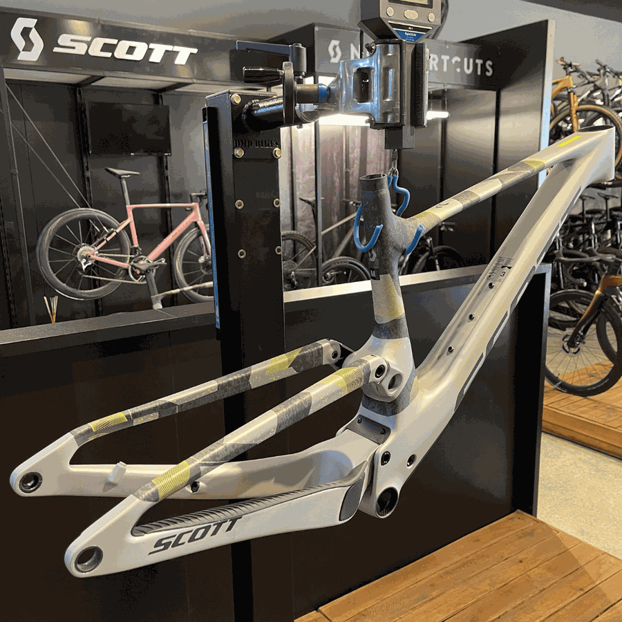 Quadro SCOTT Spark RC comp em Carbono cinza camuflado