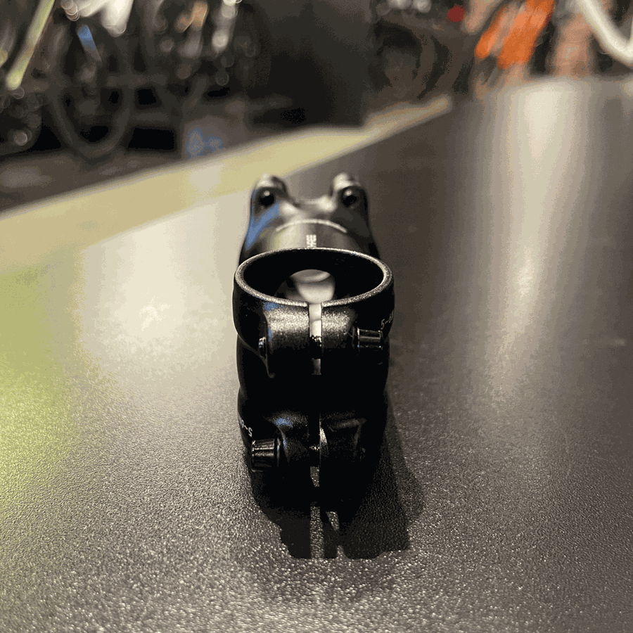 Mesa Avanço Cannondale Three