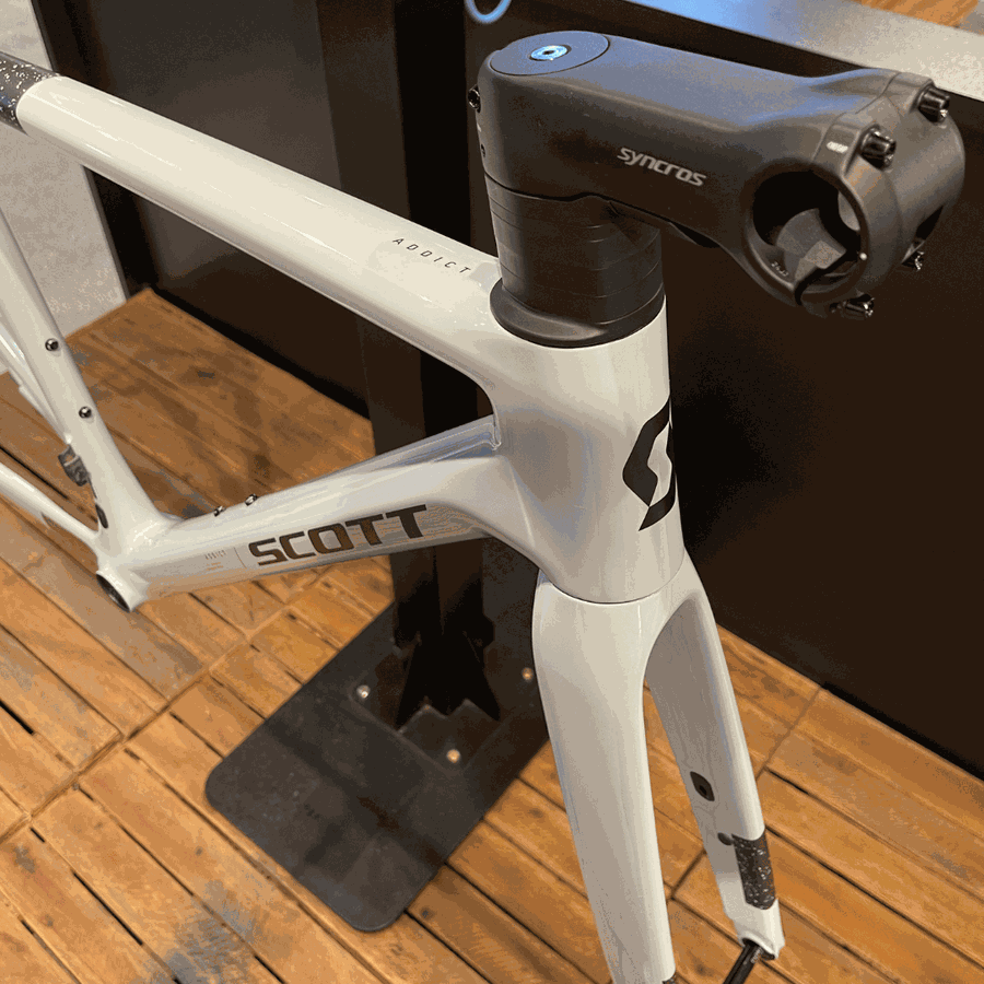 Quadro SCOTT em Carbono ADDICT HMF branco gelo