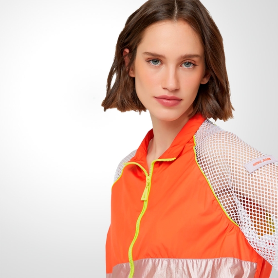 JAQUETA DE NYLON FEMININA COM TELA VERMELHA ANIMALE