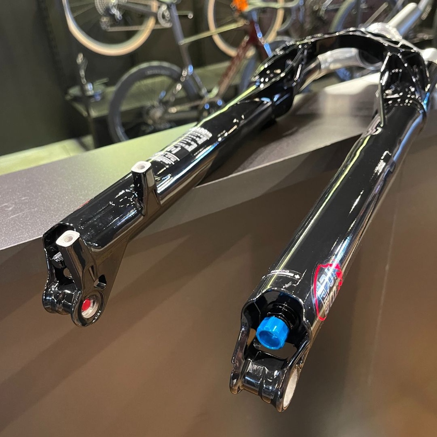 Garfo de Suspensão Manitou R8 Pro 