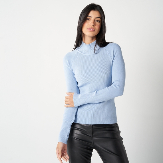 BLUSA FEMININA EM TRICOT LISO AZUL PADRÃO