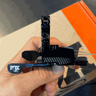 Alavanca de Trava Remota Dupla Fox Original Twin Stick Preta
