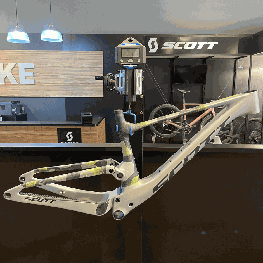 Quadro SCOTT Spark RC comp em Carbono cinza camuflado
